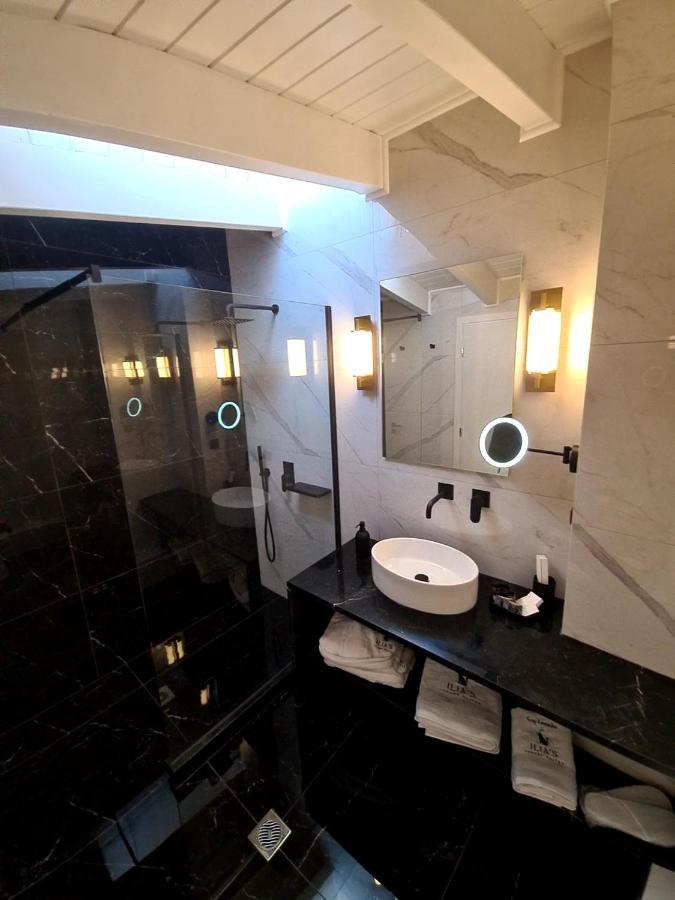 Ilia'S Luxury Suites - Adults Only Ксилокастро Экстерьер фото